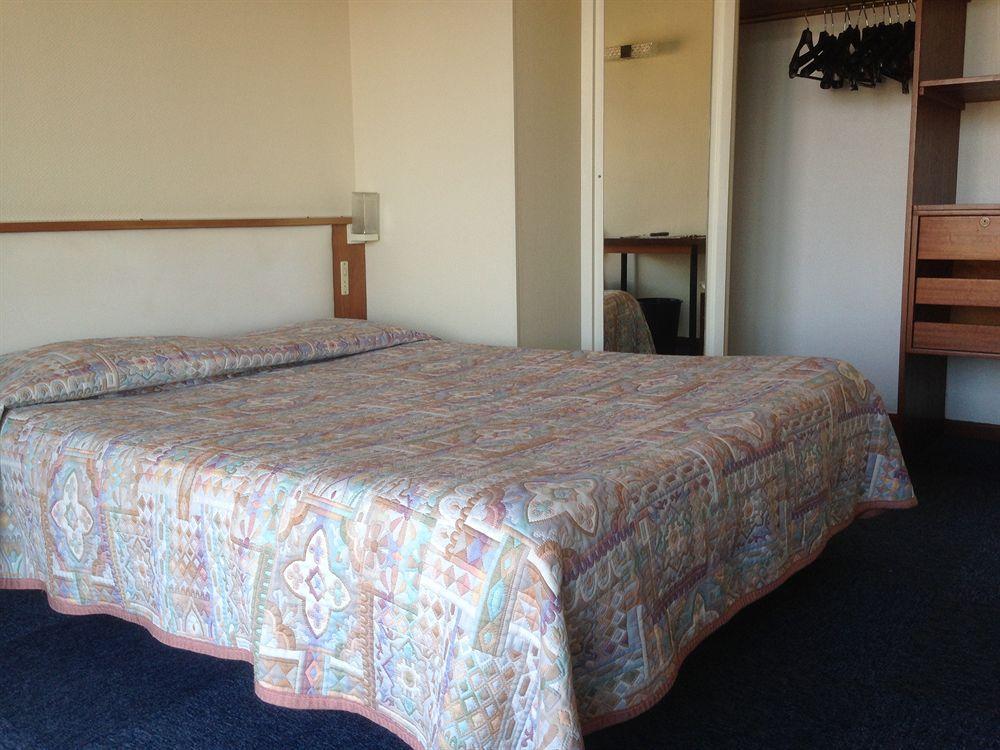 Hotel Moderne 2*