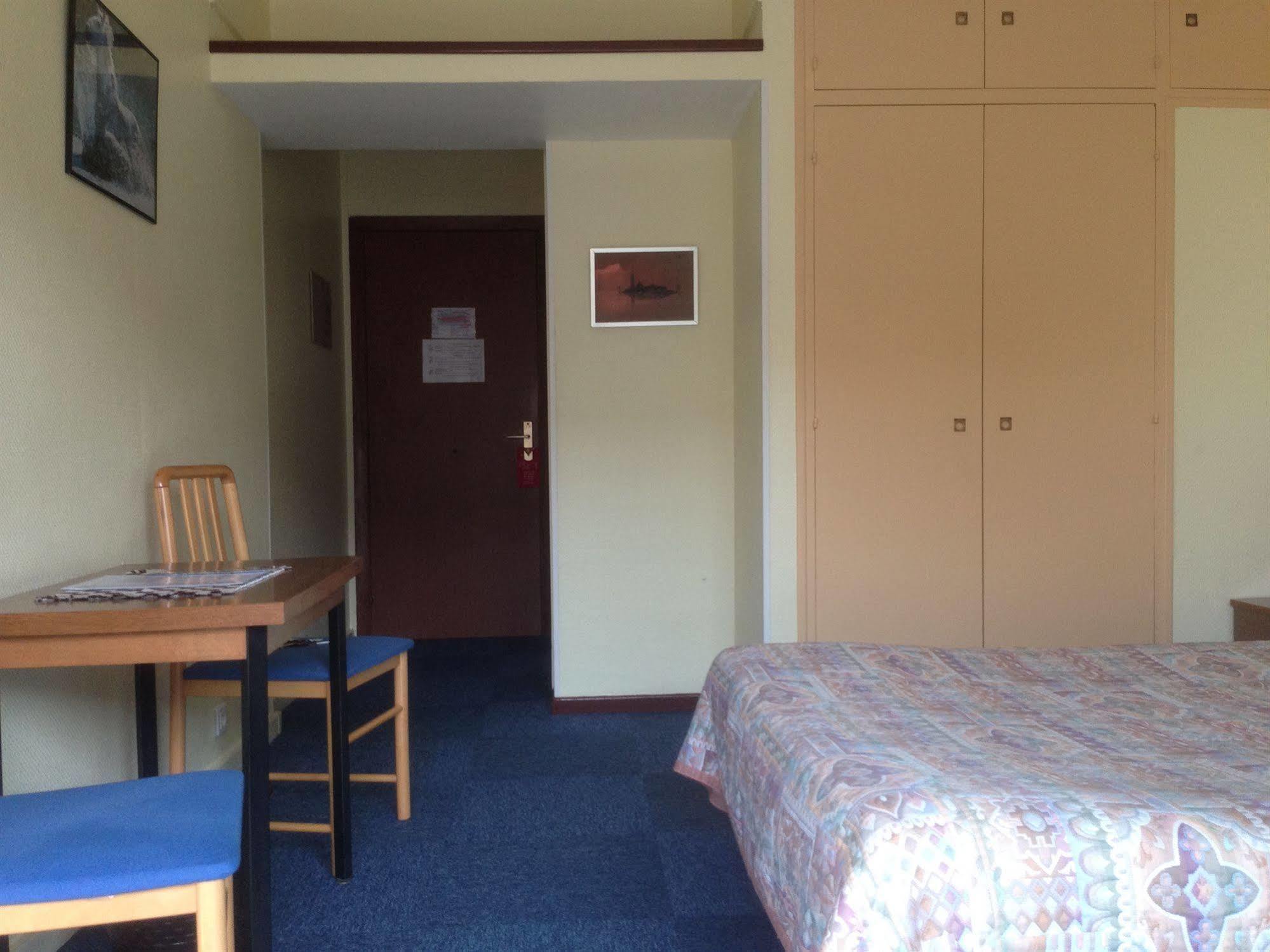 Moderne Hotel 2*